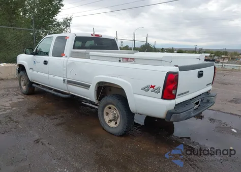 2004 Chevrolet Silverado 3500 Ls z USA, uszkodzony, nr VIN 1GCHK39U24E237019